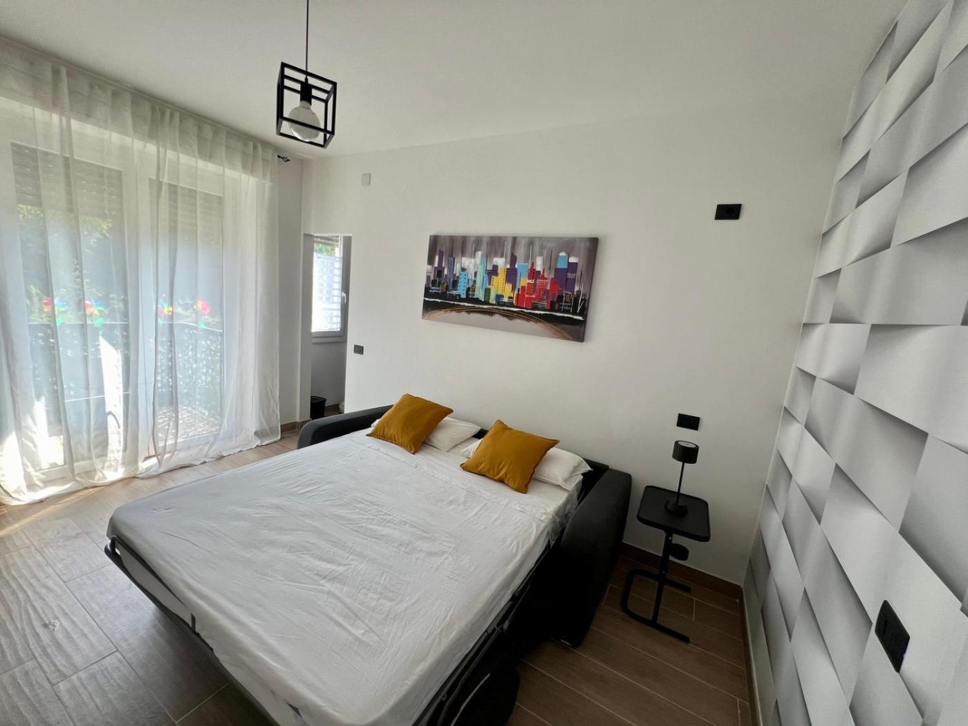 Appartamento Moderno Ed Elegante Loft Con Balcone